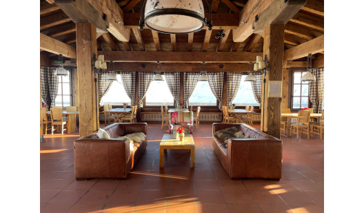 pluche74 locatie film foto evenement davos zwitserland ski restaurant 5