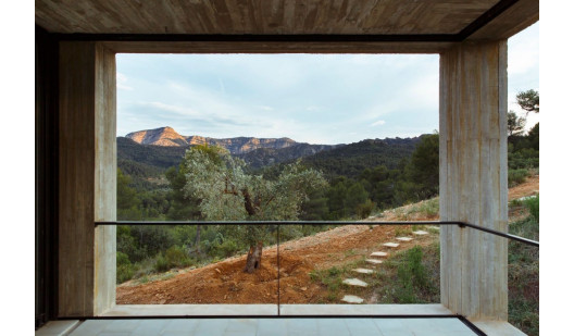 plush74 location photo film architecture conrete nature house madrid spain23