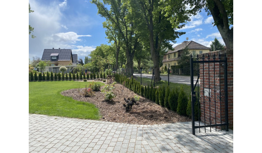 plush74 location photo film event berlin germany driveway 40