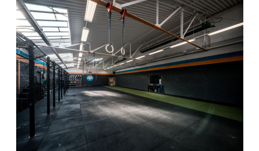 plush74 location photo film event location scouting berlin sports gym1