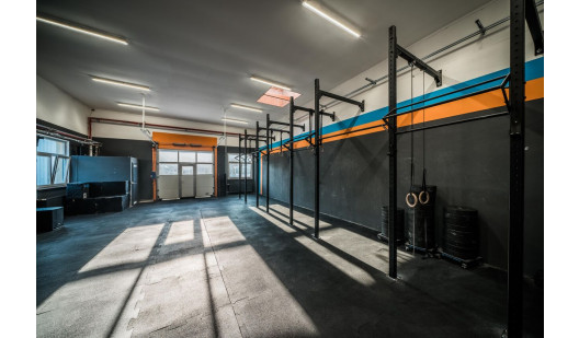 plush74 location photo film event location scouting berlin sports gym2