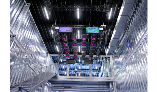 plush74 location photo film event rental germany berlin container box steel showroom 28