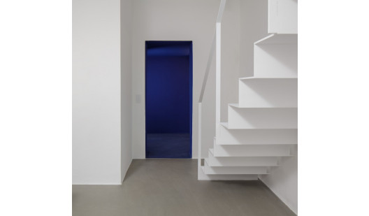 plush74 location photo film event scout showroom minimalism colourful architecture designer berlin germany3