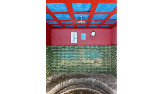 plush74 location photo film event switzerland vulpera lido pool outdoor color 43