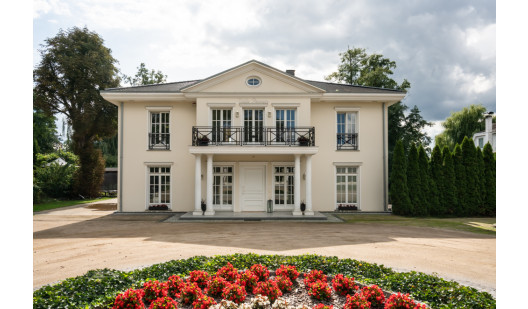 plush74 location photo film event villa spacious white luxurious deisign37