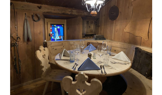 plush74 location photo film event zuoz engadin switzerland mountain restaurant 10