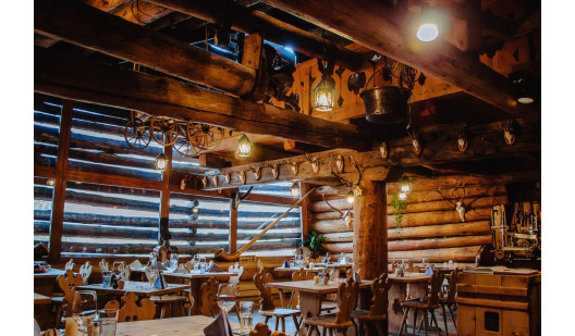 plush74 location photo film event zuoz engadin switzerland mountain restaurant 15