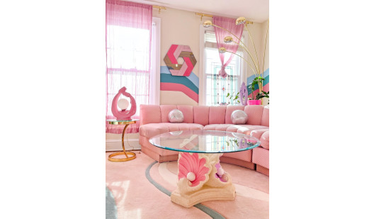 plush74 location photo film shop store pink colourful house danbury usa10