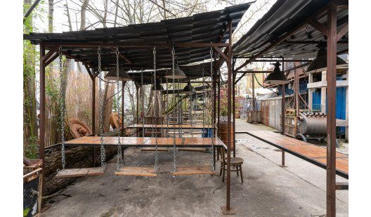 plush74 location scout rental photo film production berlin club bar funky2