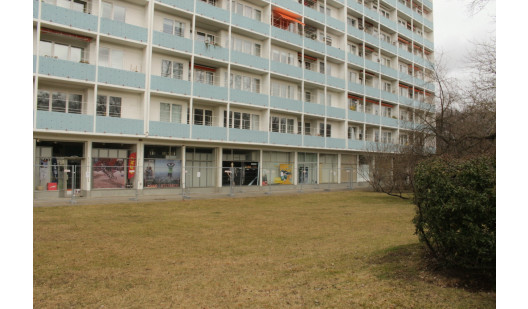 plush74 location scout rental photo film production berlin streets44