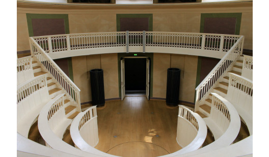 pluche74 locatiescout verhuur foto filmproductie berlijn theater mitte even space39