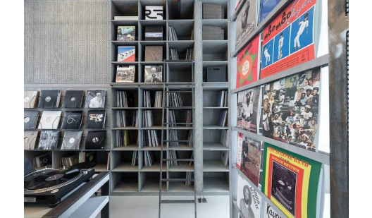 plush74 location scout rental photo film production store record music sound berlin10