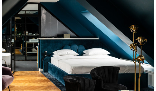 plush74 location scout rental spain photo film production hotel room suite berlin55