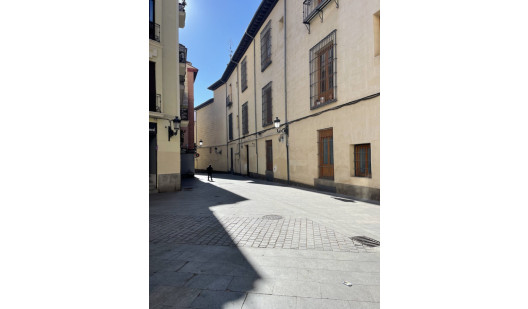 pluche74 locatiescout verhuur spanje foto filmproductie madrid straten11