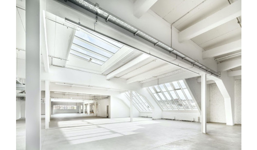 plush74 location scouting film foto eventi noleggio berlino hall2