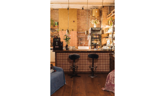 plush74 location scouting film photo event rental event space berlin evetn space healing16