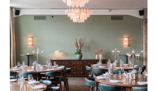 plush74 location scouting film photo event rental alemania berlin soho house polit buero hotel restaurant event space3