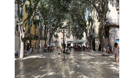 plush74 locations photo film production germany photo studio berlin00000plush74 locations photo film productio photo streets raval barcelona spain00050