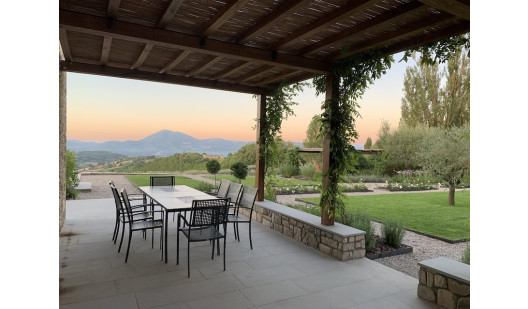 plush74 locations photo film production italy villa countryside00014