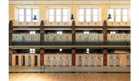 plush74 lost swimming hall east berlin 27