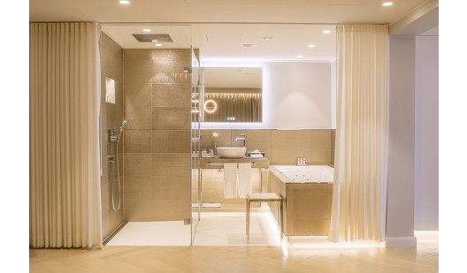 plush74 luxurious lake view villa 13