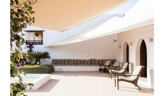 plush74 mediterranean coastal elegance 15