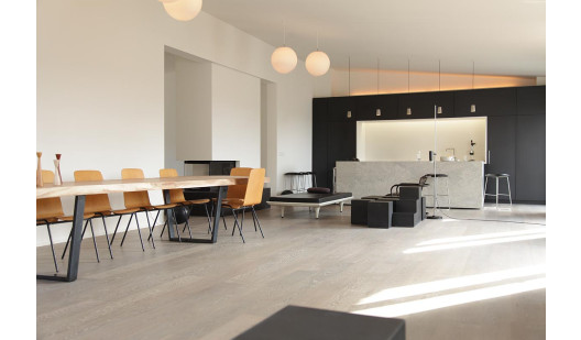 plush74 minimalistic loft berlin 1