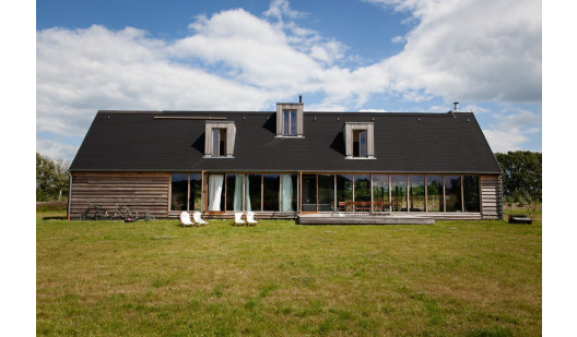 plush74 modern house berlin brandenburg countryside farmhouse nature lake rental scout film photo location2