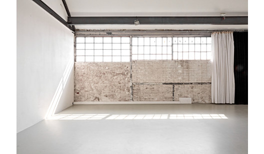 plush74 modern industrial studio 3