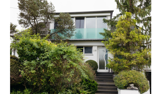 plush74 modernes einfamilienhaus mit pool 2