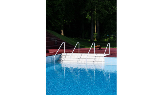 plush74 oasis outdoor pool zurich 3