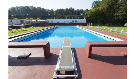 plush74 oasis outdoor pool zurich 7