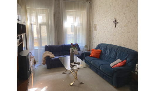 plush74 old pensioners apartment 25 (1)