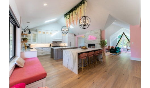 plush74 photo film event location toronto urban private home canada bright colourful home 14