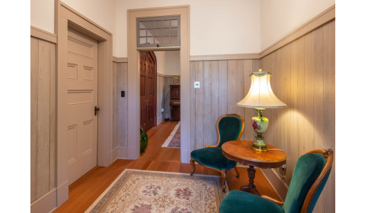 plush74 photo film event location vancouver island farmhouse private home duncan 20