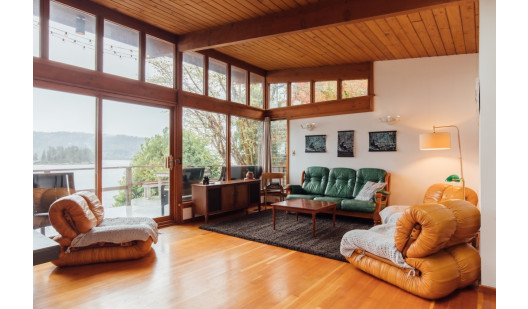 plush74 photo film event location vancouver midcentury private home north vancouver 6