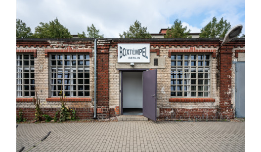 plush74 photo film event locations germany urban box gym 24