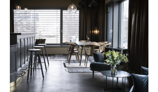 plush74 private Bar Wohnung 2