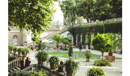 plush74 rental photo film production villa garden berlin00009