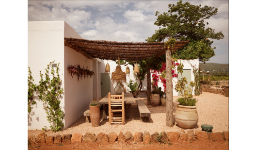 plush74 rental productions locaiton photo film farm ibiza spain00021