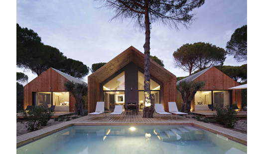 plush74 retreat surrounded by nature 1