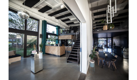 plush74 riverside event studio 1