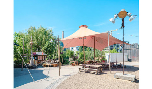 plush74 riverside playground berlin 27