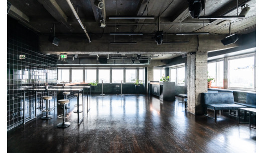 plush74 rooftop club berlin alexanderplatz 2