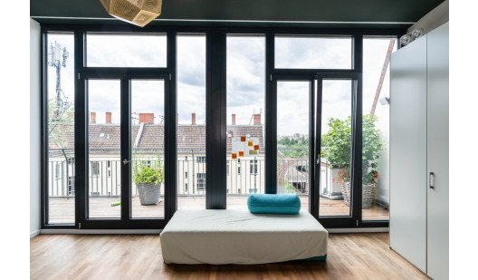 plush74 rooftop garden apartment 3