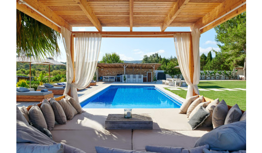 plush74 rustic elegance villa 3