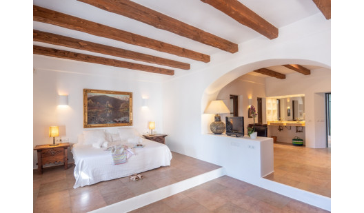 plush74 rustic island villa 1(1)