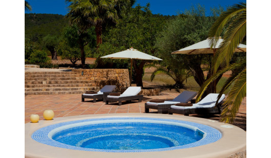 plush74 rustic island villa 4(1)