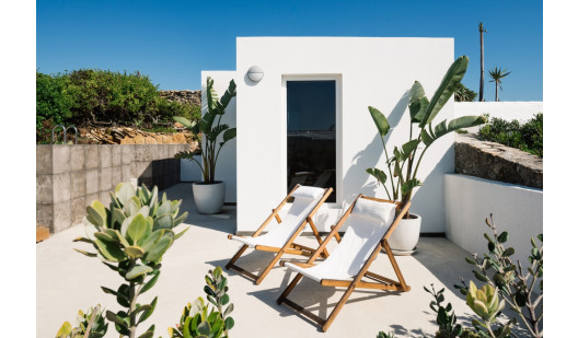 plush74 seaside house near lisbon 3