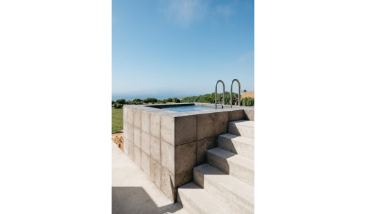 plush74 seaside house near lisbon 4